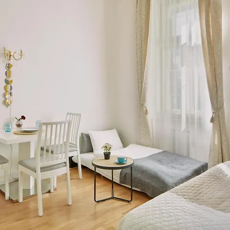 Days - Elegant Near Wenceslas Square Apartment