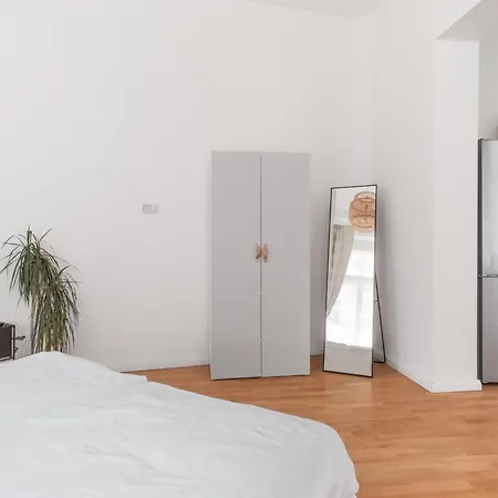 Days - Elegant Near Wenceslas Square Apartment Prague