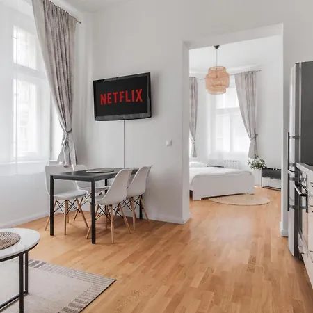 Apartment Days - Elegant Near Wenceslas Square *