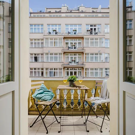 Days - Sunlit Near National Museum Apartmán Praha