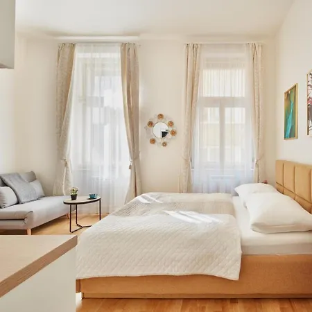 Apartamento Elegant Near Wenceslas Square By Days